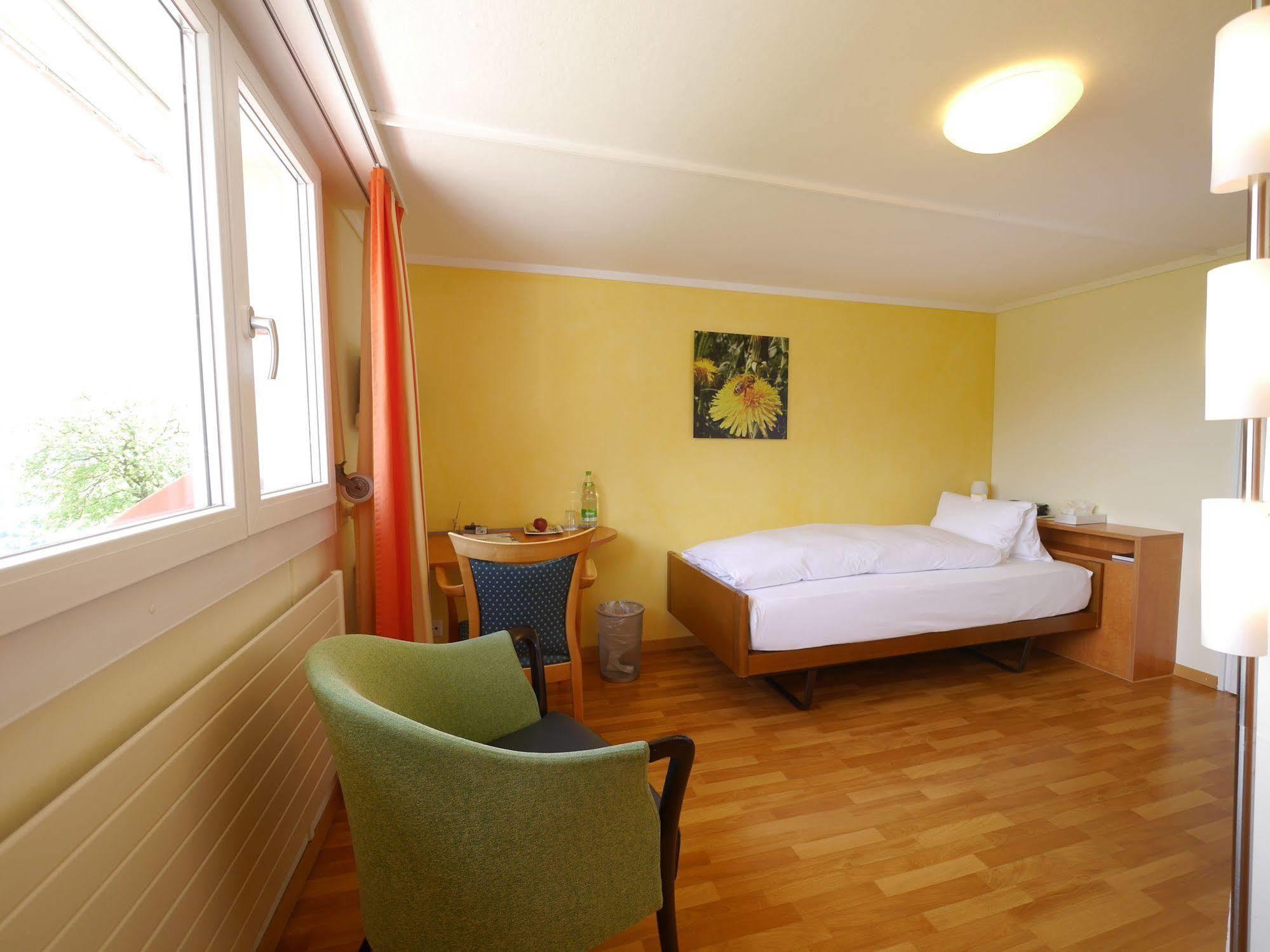 Hotel Restaurant Eichberg Seengen Екстериор снимка
